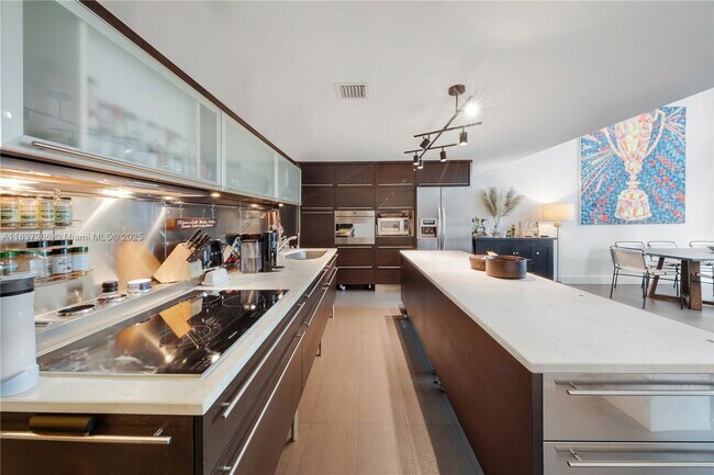 Photo - 6000 Collins Ave Unit 1260