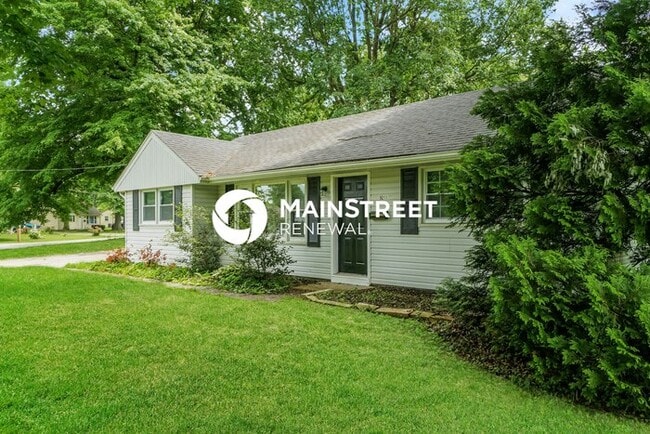 3 Bedroom Pet-Friendly Home in Louisville, KY with Main Street Renewal