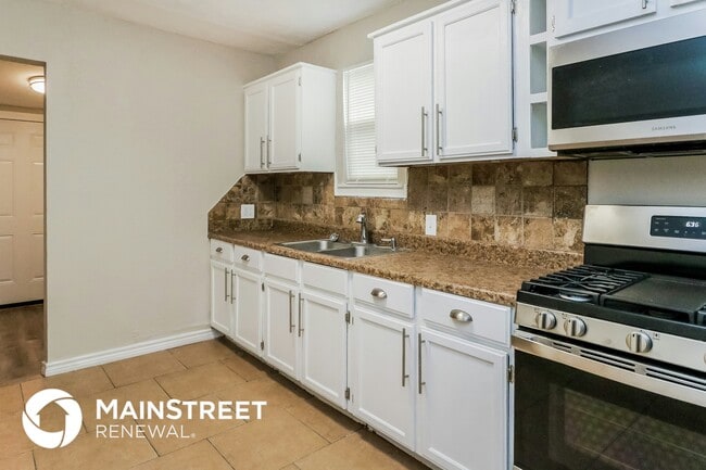 Photo - 3718 NW 11th St