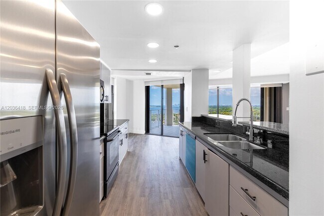 Photo - 1000 Quayside Terrace Unit 1702