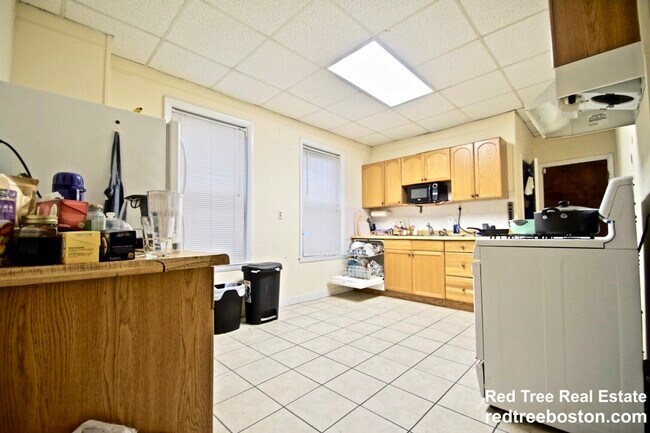 Photo - 35 Chester St Unit 1