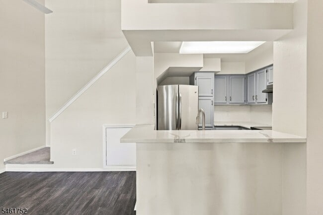 24 Wescott Rd