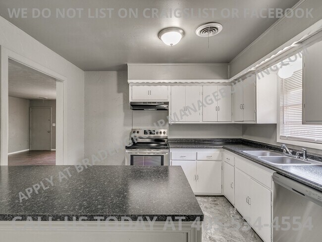 Photo - 1321 NW 82nd St