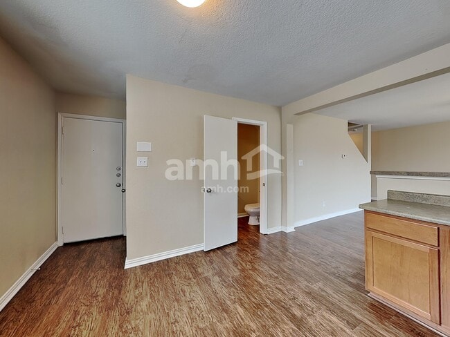 Photo - 9314 Silver Vis