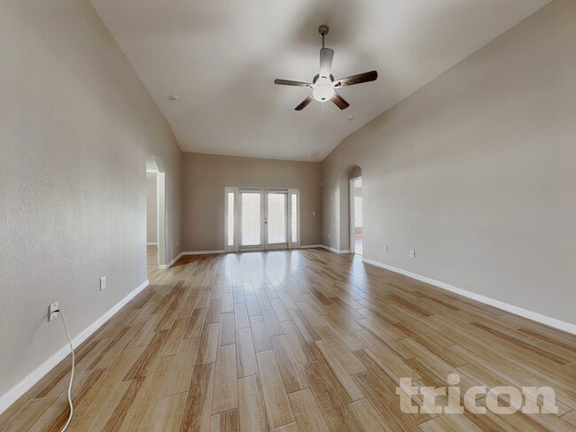 Photo - 12522 Cricklewood Dr