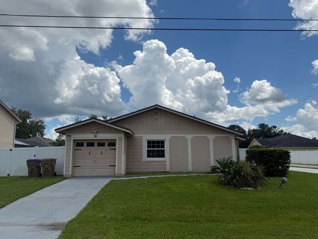 Photo - Charming 3-Bedroom Home with Modern Upgrades in Poinciana, FL