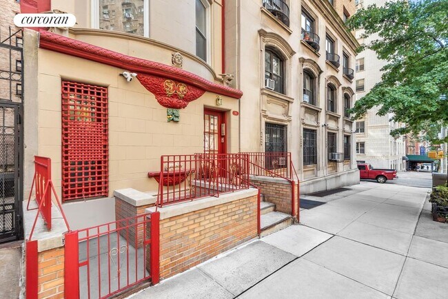 Photo - 788 W End Ave Apartment
