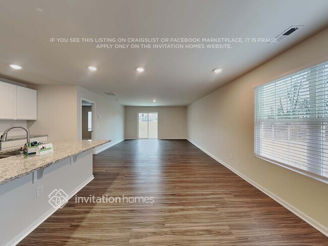 Photo - 7316 Olive Coast St