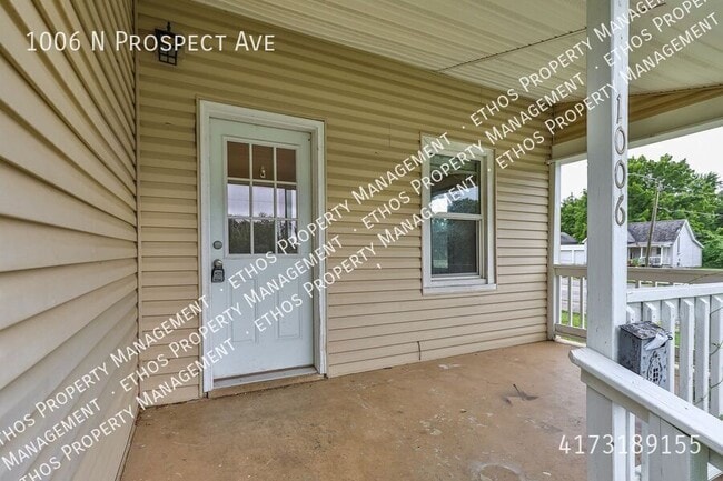 1006 N Prospect Ave