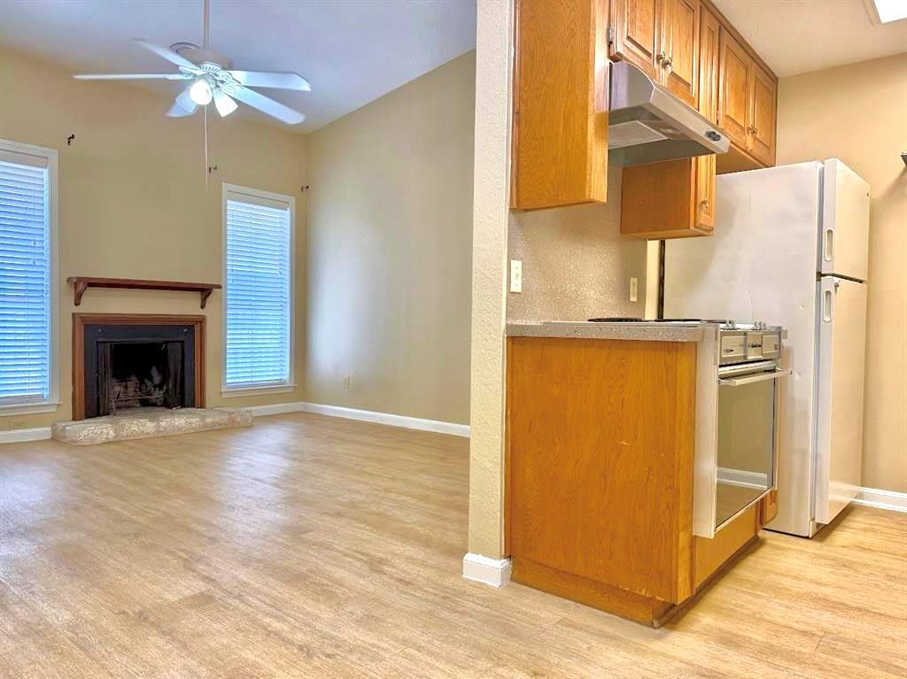 Photo - 2529 Rio Grande St Unit 9