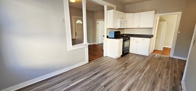 Building Photo - 79 Chase St Unit 79 Chase St - APT A