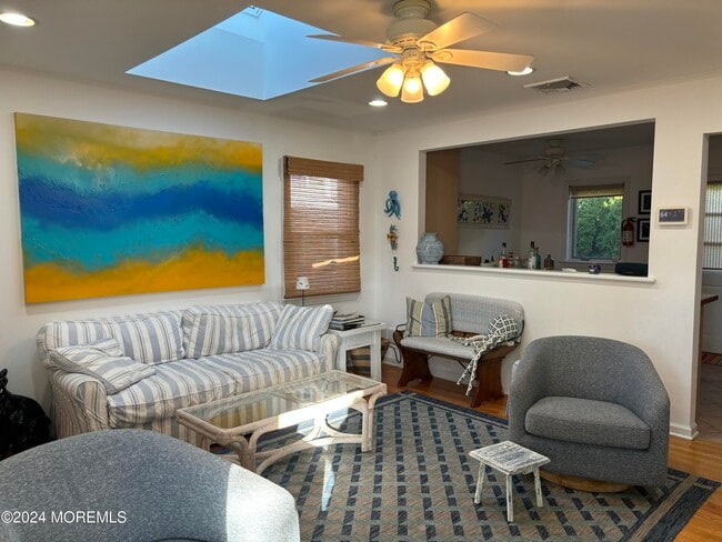 Photo - 206 Beach Ave