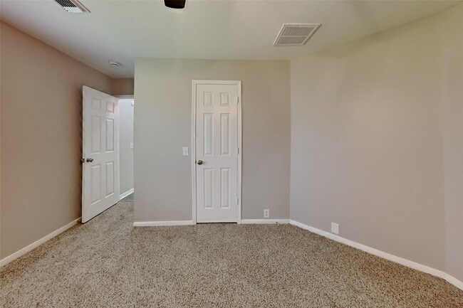 Photo - 10202 Dr Peridot Cove