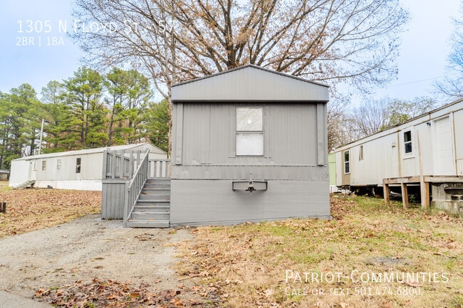 Photo - 1305 N Floyd St