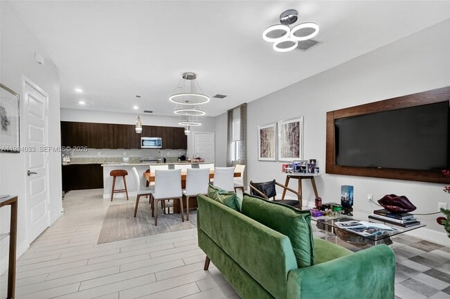 Photo - 4740 NW 84th Ave