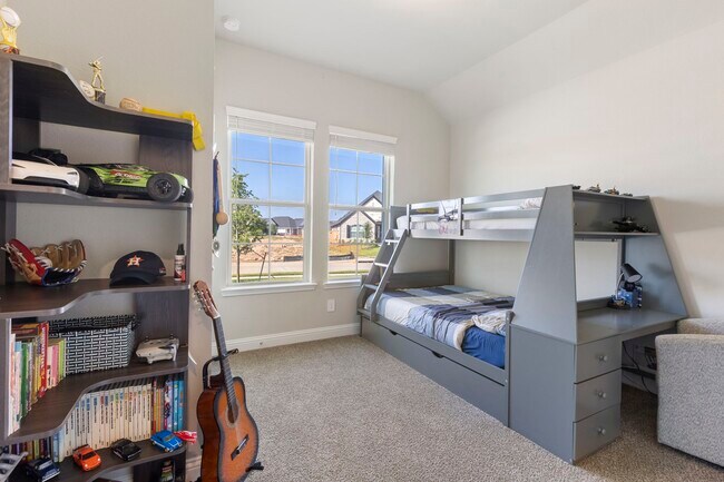 Photo - 16147 Sapphire Crst Dr