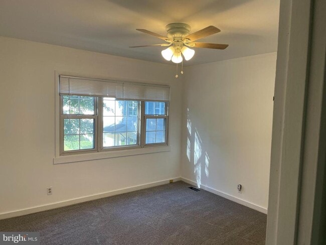 Photo - 26 S Monroe Rd