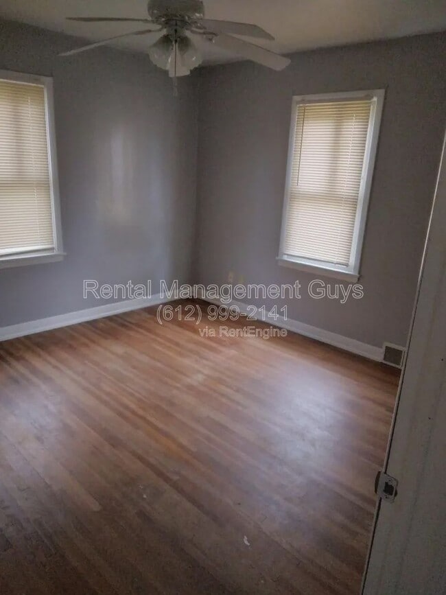 Photo - 4534 Zane Ave N