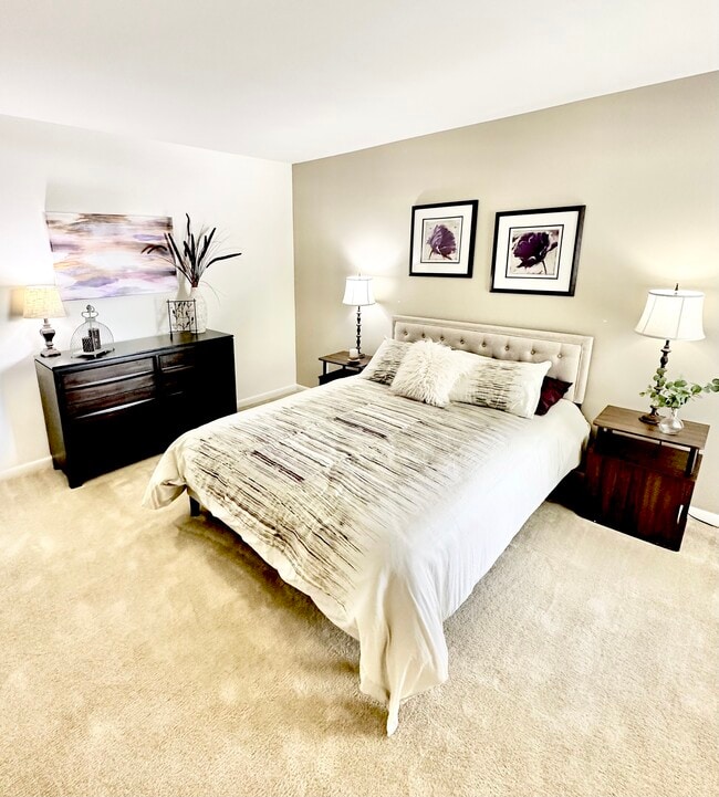 Windsor Lake Apartments