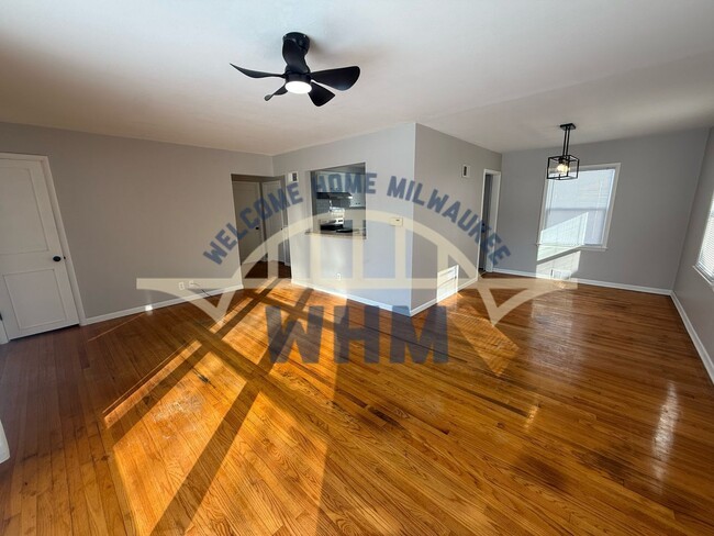 Photo - 2240 W Lawn Ave