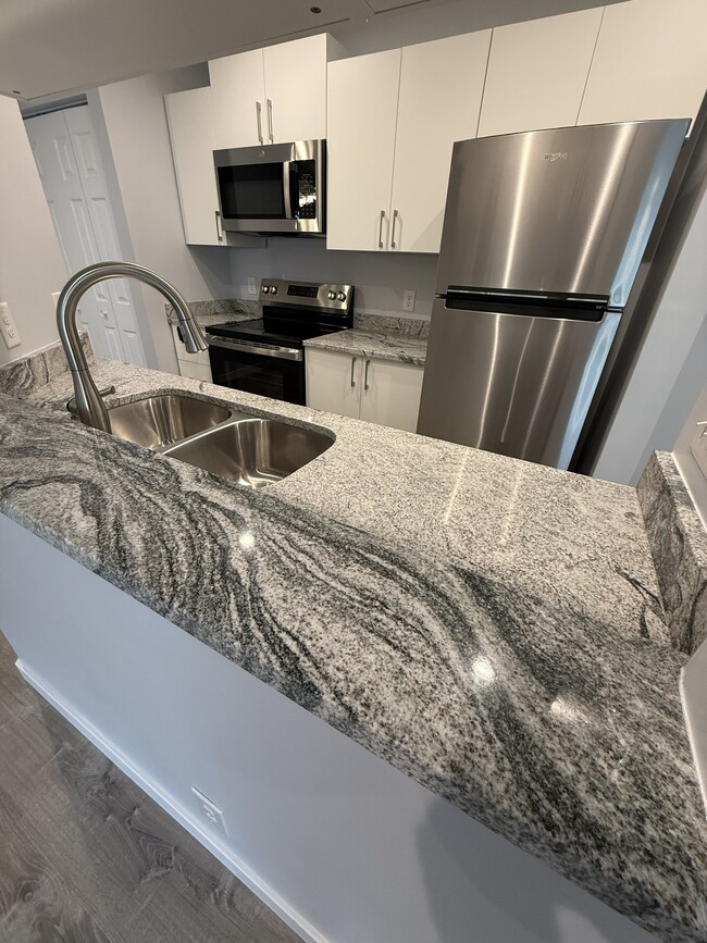46 Woodland Hills Dr Unit 3