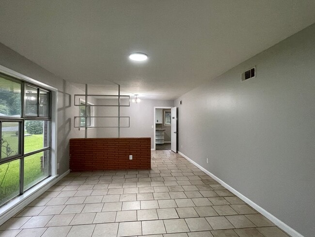 Photo - NICE HOME IN NORTH HIGHLANDS SUBDIVISION