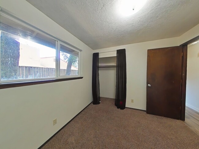 Photo - 3 Bedroom Duplex ~ Close to 9th Street ~ P... Unit 685 NW Linden