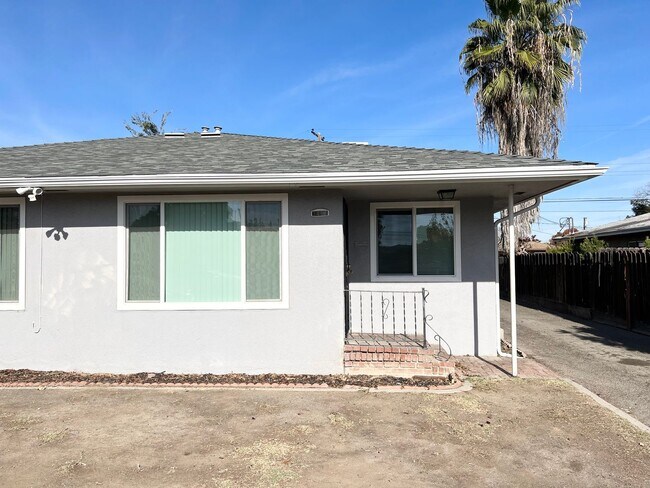 Photo - 3415-3417 E Terrace Ave Unidad 3417 E Terrace Ave