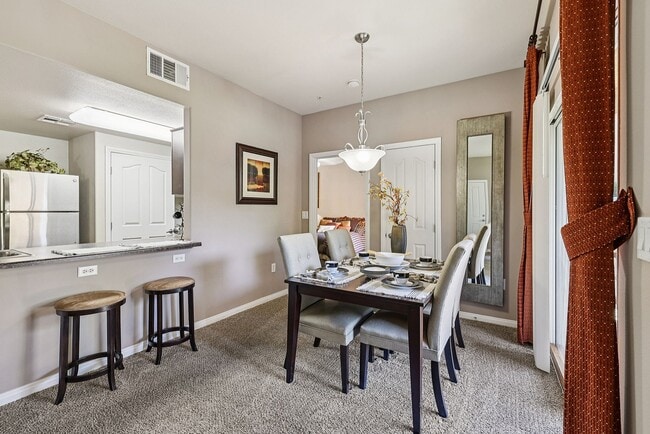 D2x2 Dining Area