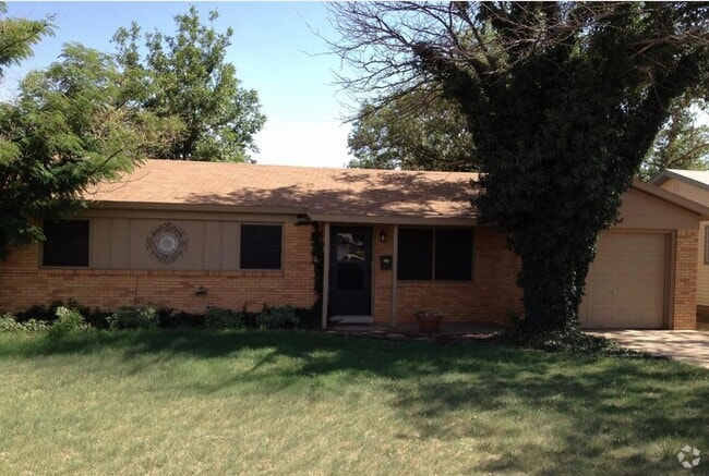 Building Photo - 5221 41st St Rental