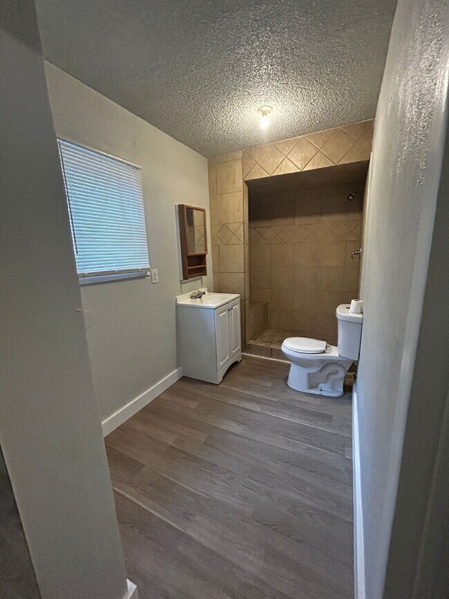 Photo - Close to Tech, 2/1 with plenty of room