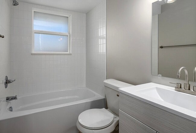 Photo - 1131 Lyon St NE Unit 2