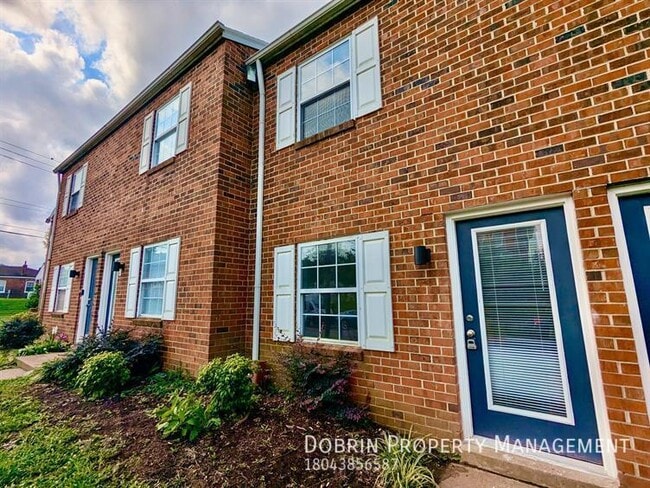 Building Photo - Lakeview Manor Rental
