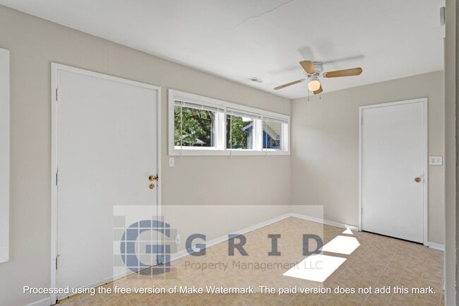 Photo - Charming 2 Bedroom Bungalow Available in NE Portland!