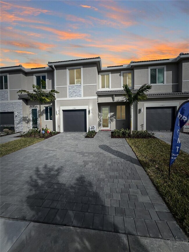 Photo - 1381 SE 7th Ter Townhome