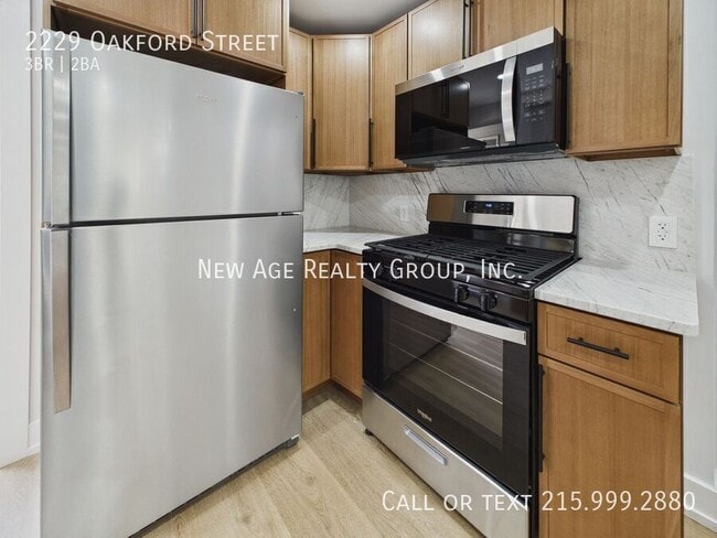 Photo - 2229 Oakford St