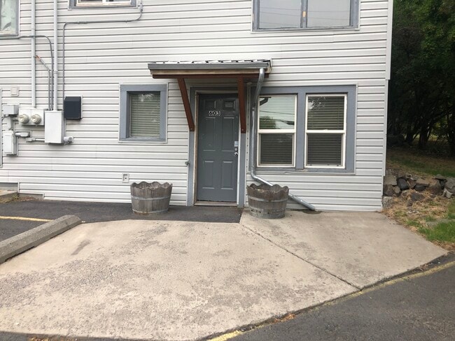 Photo - 603 NE Campus St