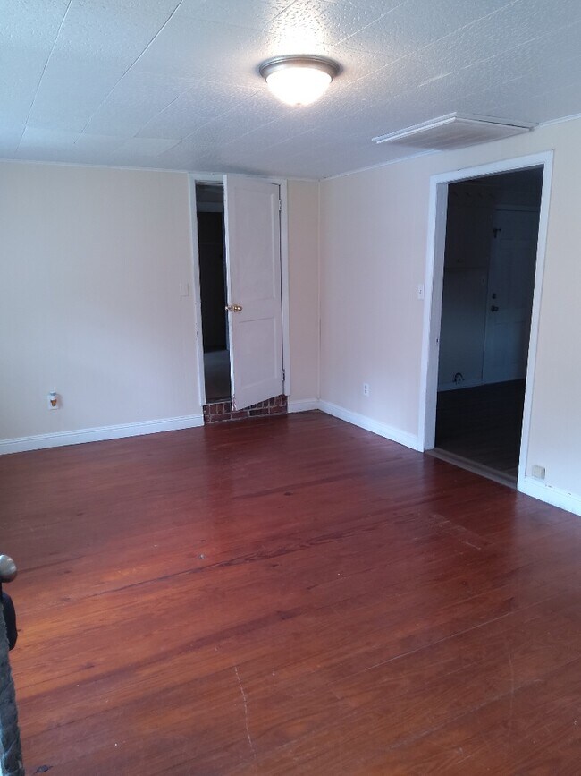 Photo - 1209 Dickson Ave