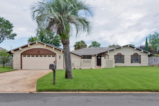 Photo - 967 Grand Canal St