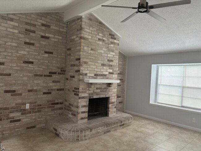 Photo - 10446 Towneview Dr