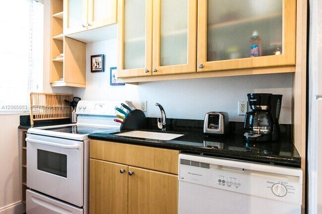 Photo - 420 15th St Unit 306