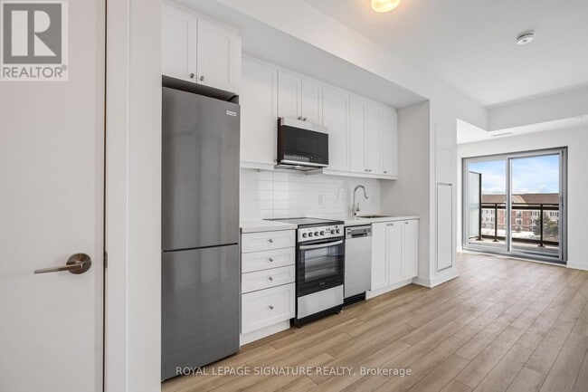 Photo - 51 Clarington Blvd Unité 430