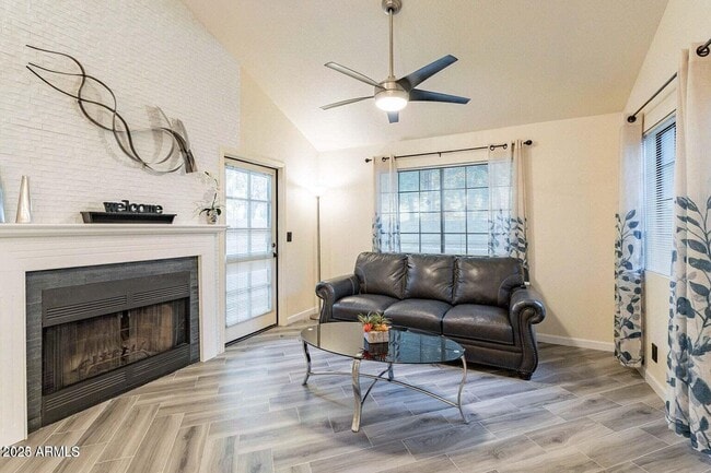 Photo - 1222 W Baseline Rd