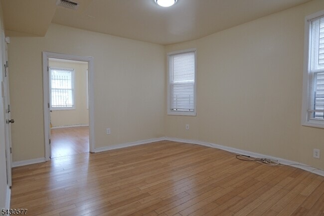 Photo - 84 Scheerer Ave