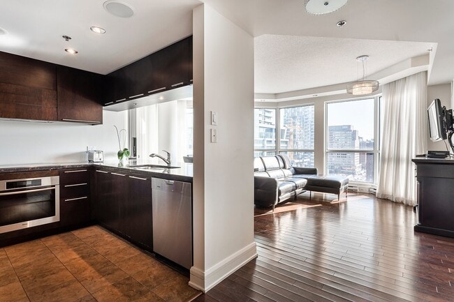 Photo - 1100 Rue de la Montagne Unit 1505