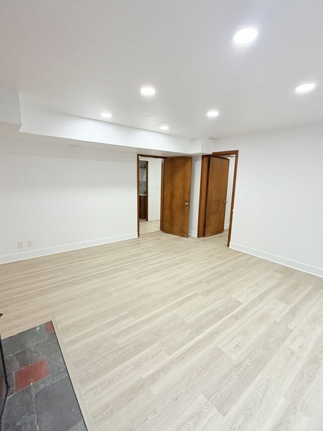Photo - 1334 Lakeview Blvd E Unit 1334 Lakeview (Duplex)