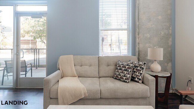 1711 Caroline St Unit 112