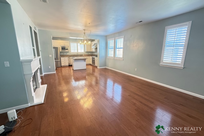 Photo - Spacious 3 bedroom, 2.5 Bathroom Condo w/ Bonus Room in South San Francisco