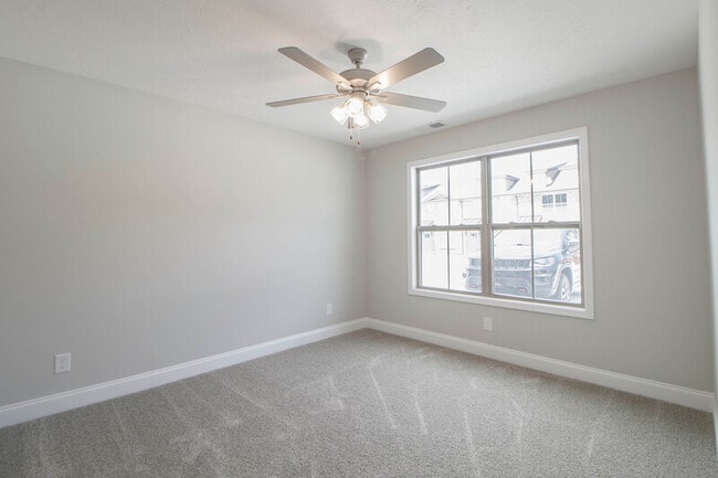 Photo - 1000 Henry Pl Blvd