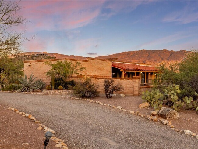 Photo - 4 bedroom 2.5 Bath